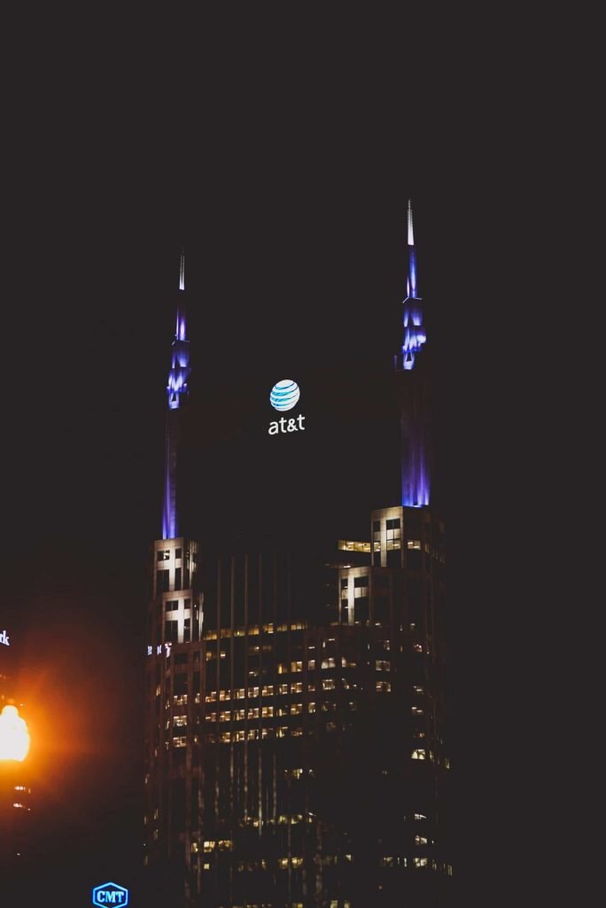 AT&T Confuses Customers With 5G Email, Apologizes AT&T has apologized for its email warning customers to get new phones because it will phase out 3G in favor of 5G.