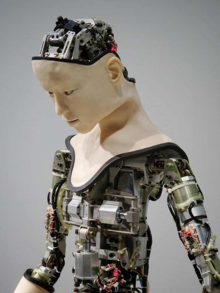 Robot Skin Helps Machines Feel Touch, Read Braille A team of researchers from Singapore have created an artificial skin that lets robots detect touch 1,000 times faster than humans.