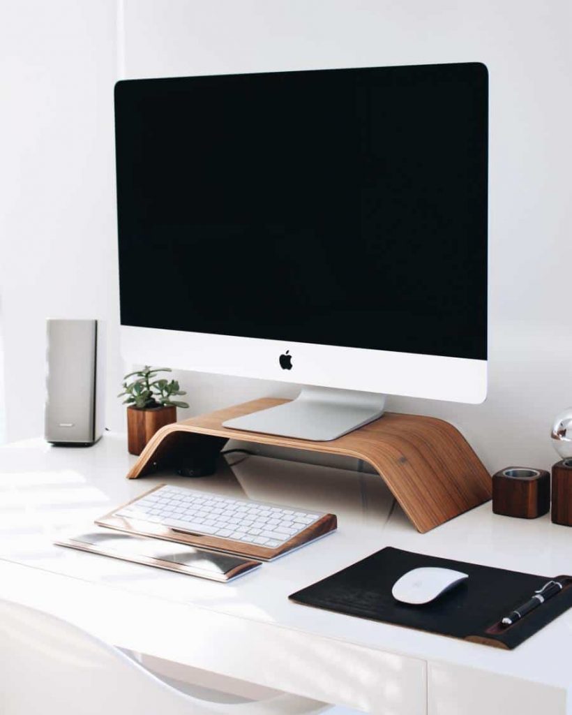 Apple to Roll Out New 27-Inch iMac Apple is set to release the new 27-inch iMac, its “most powerful and capable iMac ever,” on Apple Stores this week. sporting a 16GB system memory