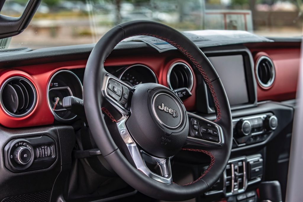 Fiat Chrysler Gives Sneak Peek to Luxury Vehicle Jeep Grand Wagoneer Fiat Chrysler Gives Sneak Peek to Luxury Vehicle Jeep Grand Wagoneer