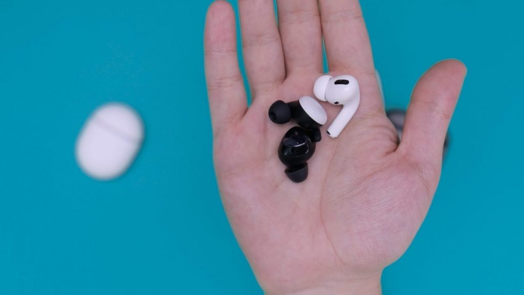LG’s Germ-Killing Wireless Earbuds Now Have Active Noise Cancellation LG’s Germ-Killing Wireless Earbuds Now Have Active Noise Cancellation