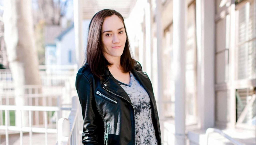 An Interview with Dayana Mayfield, Pro Copywriter Dayana Mayfield, pro copywriter