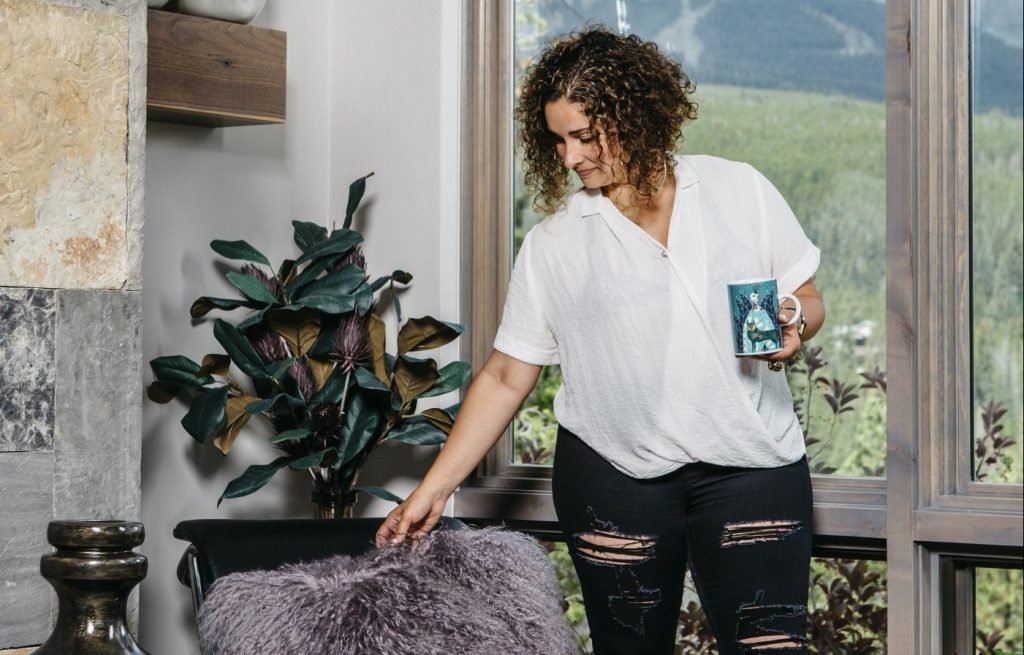 Here’s Wendy Yates, Founder of Abigail-Elise Brands Wendy Yates, founder of Abigail-Elise Brands, talks about how to take a company from good to great