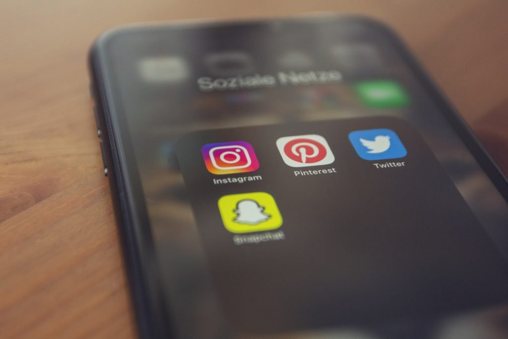 What Does A Grey Arrow Mean On Snapchat? what does a grey arrow mean on snapchat